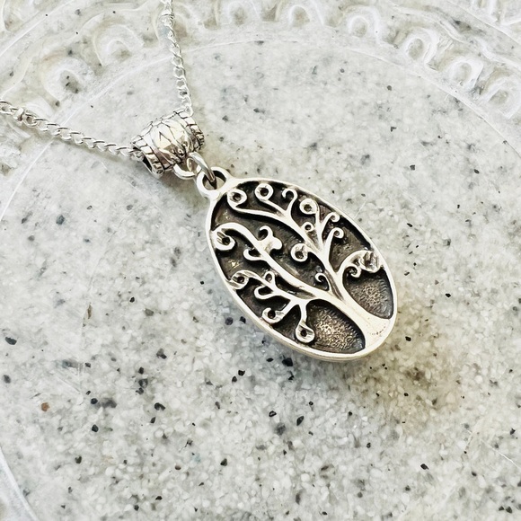 Labradorite Tree of Life Pendant - Handmade by Wandering Bunny LLC - Picture 3 of 9